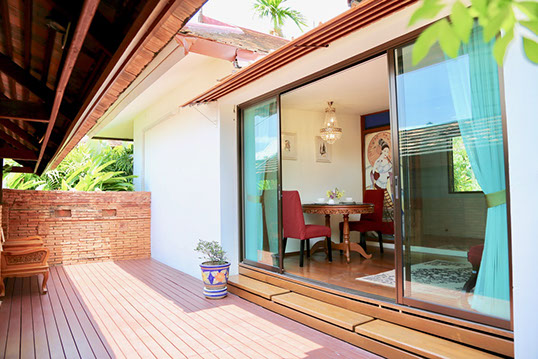 Jasmine Honeymoon Suite